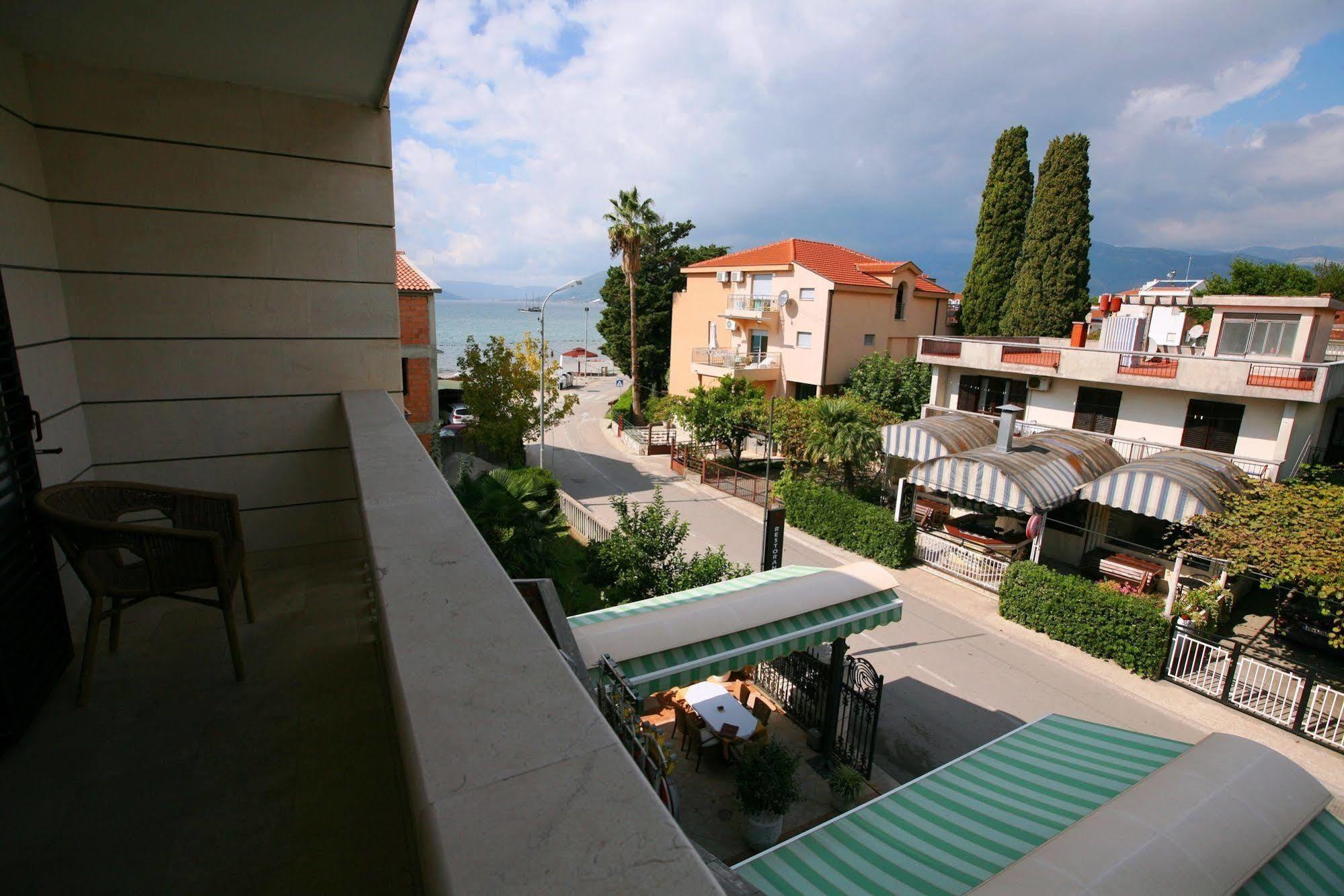 Hotel Villa Royal Teodo Esterno foto