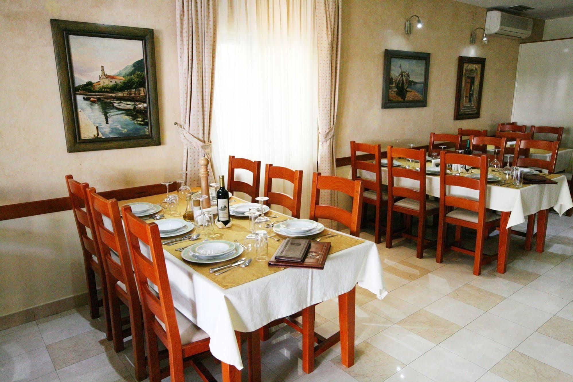 Hotel Villa Royal Teodo Esterno foto